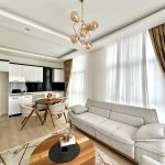 photo_5798724218249134634_y