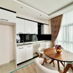 photo_5798724218249134645_y