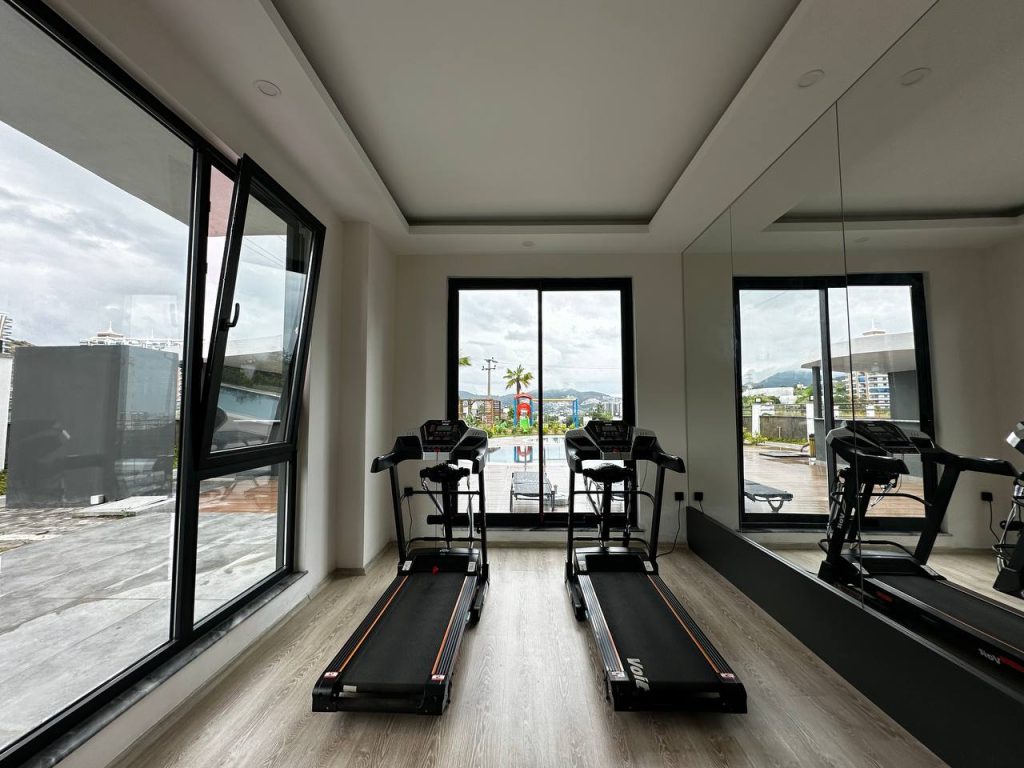 photo_5798724218249134658_y