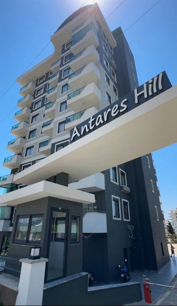 photo_5798724218249134661_y