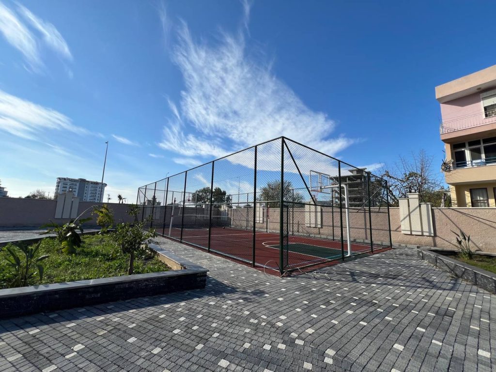 photo_5911247924703118595_y